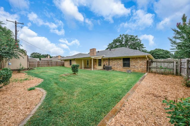 317 Hollie Circle, Sulphur Springs, TX 75482