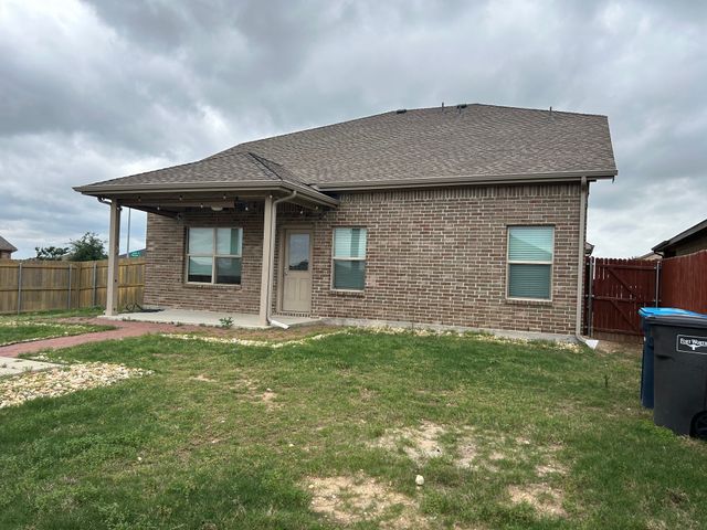 9300 Castorian Drive, Fort Worth, TX 76131