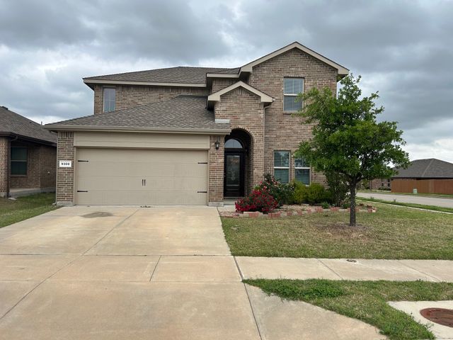 9300 Castorian Drive, Fort Worth, TX 76131