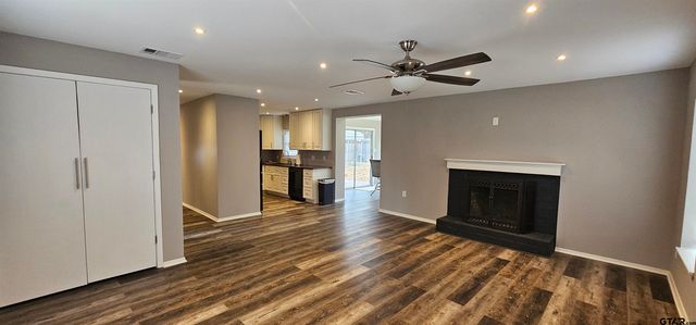 1512 Tawakoni Drive, Quinlan, TX 75474