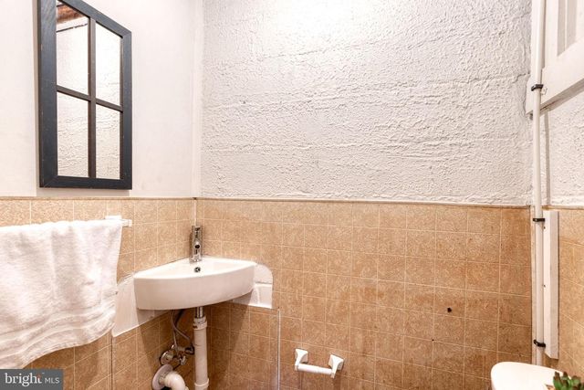 130 DUMBARTON RD, Baltimore, MD 21212