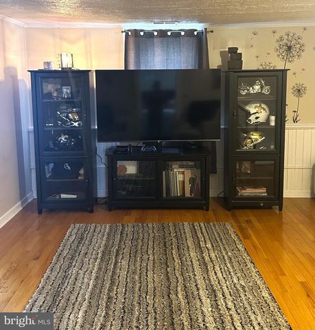 116 COUNTRY LN, Clear Brook, VA 22624