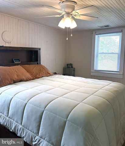 116 COUNTRY LN, Clear Brook, VA 22624