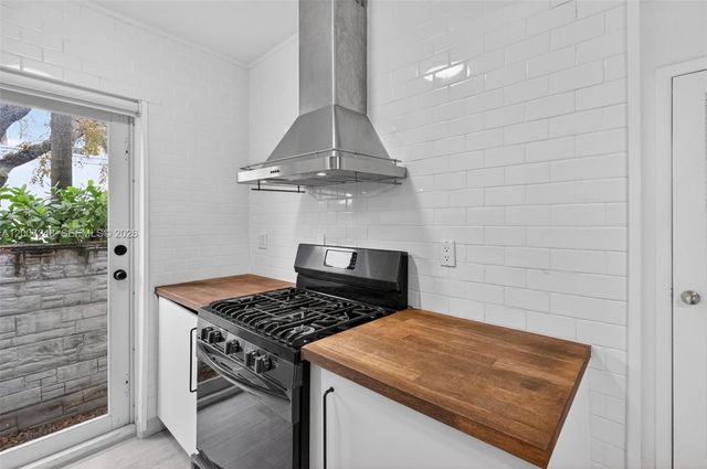 428 Collins Ave 4, Miami Beach, FL 33139