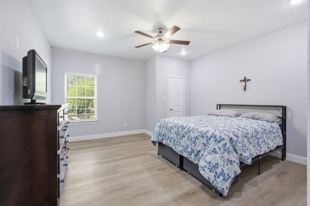 222 Wedgewood Drive, Mabank, TX 75156