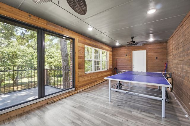 222 Wedgewood Drive, Mabank, TX 75156