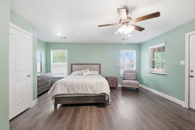 222 Wedgewood Drive, Mabank, TX 75156