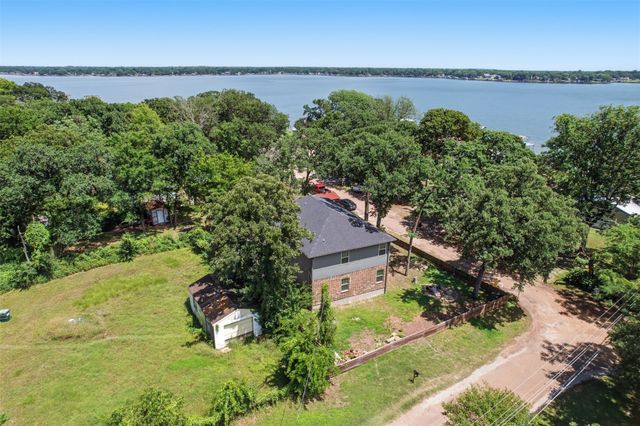 222 Wedgewood Drive, Mabank, TX 75156
