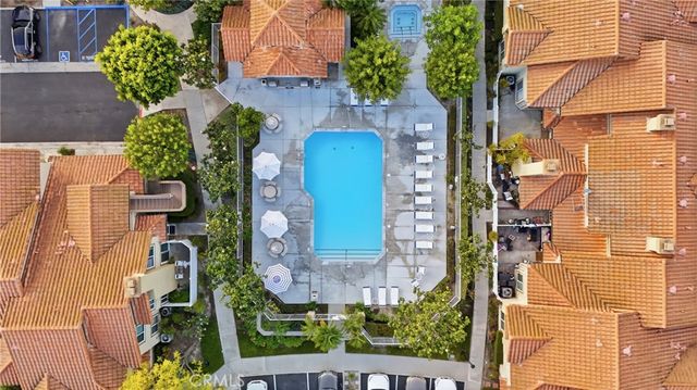 24 Vista Sierra 26, Rancho Santa Margarita, CA 92688