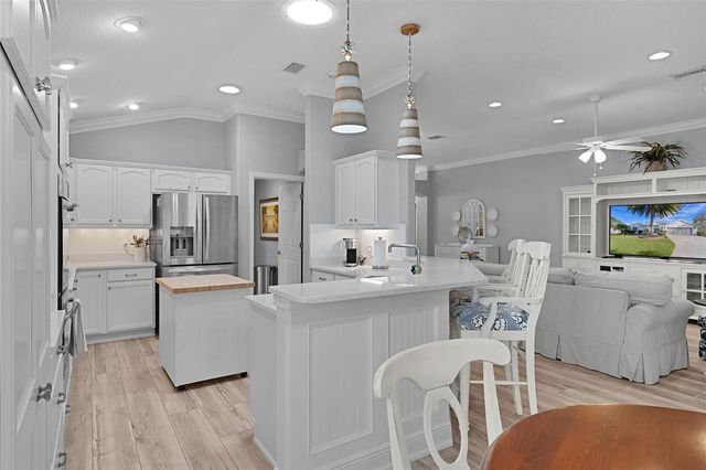 2211 BACHMAN PATH, The Villages, FL 32162