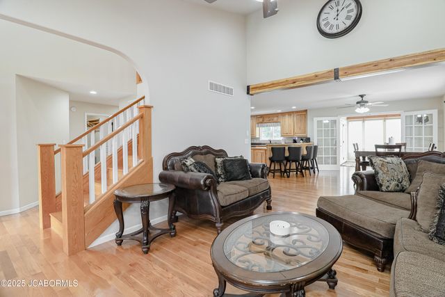 3708 CHRISTIAN RIDGE, Jefferson City, MO 65101