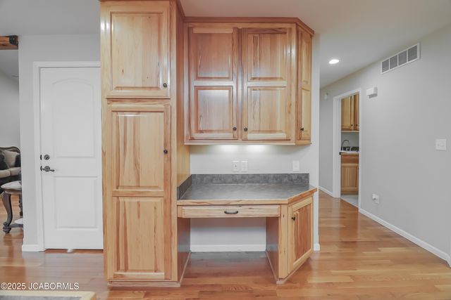 3708 CHRISTIAN RIDGE, Jefferson City, MO 65101