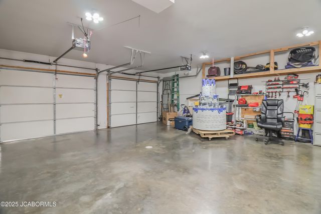 3708 CHRISTIAN RIDGE, Jefferson City, MO 65101