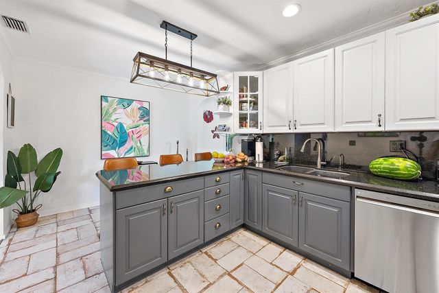 428 PALMETTO Street, West Palm Beach, FL 33405