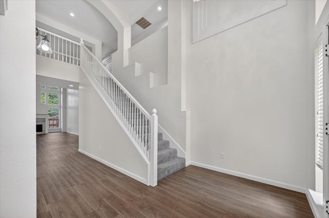 482 Cloverleaf Drive, Lancaster, TX 75146