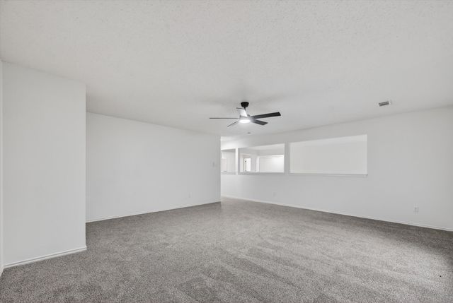 482 Cloverleaf Drive, Lancaster, TX 75146