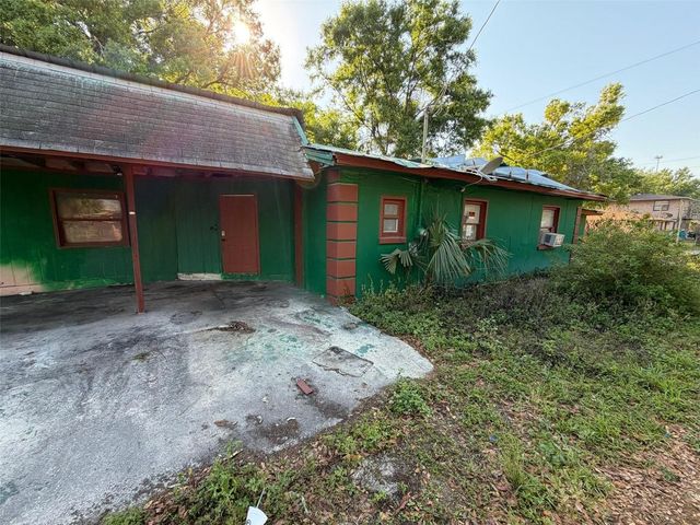 702 E OHIO STREET, Plant City, FL 33563