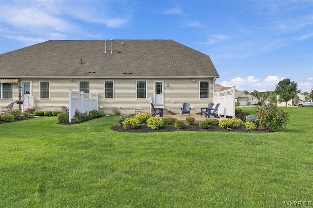 4703 Mosey Lane, Hamburg, NY 14219
