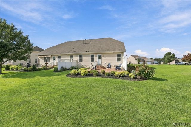 4703 Mosey Lane, Hamburg, NY 14219