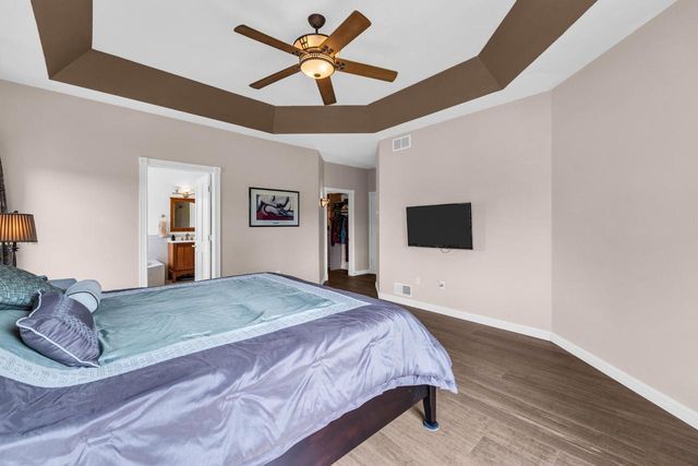 145 Saint James CIRCLE, Union Grove, WI 53182