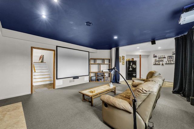 145 Saint James CIRCLE, Union Grove, WI 53182