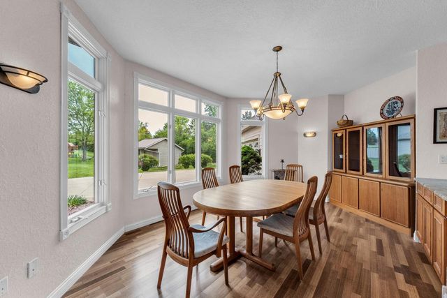 145 Saint James CIRCLE, Union Grove, WI 53182