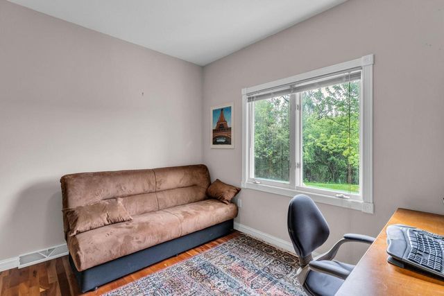 145 Saint James CIRCLE, Union Grove, WI 53182