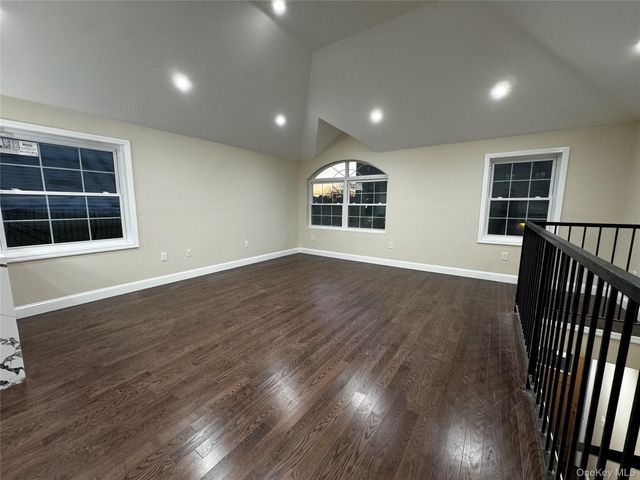 418 Beach 38th Street 1, Far Rockaway, NY 11691