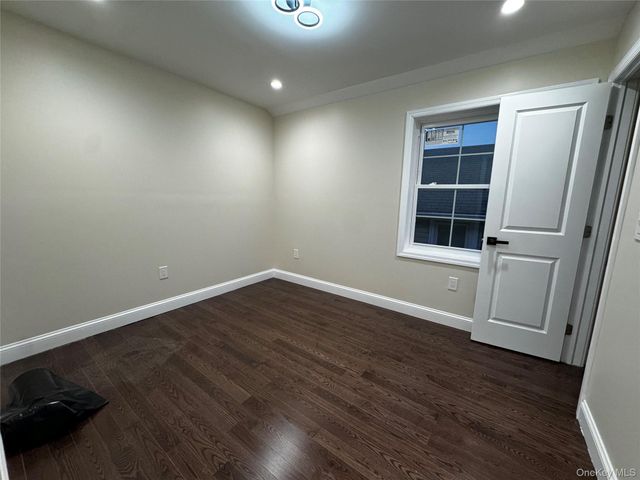 418 Beach 38th Street 1, Far Rockaway, NY 11691