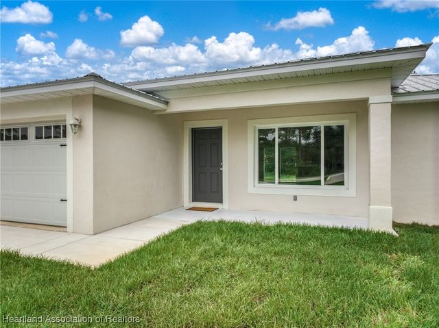 2737 Dolphin Drive, Sebring, FL 33876