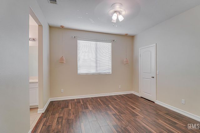 5005 Silvery Jewel Lane, Bakersfield, CA 93313
