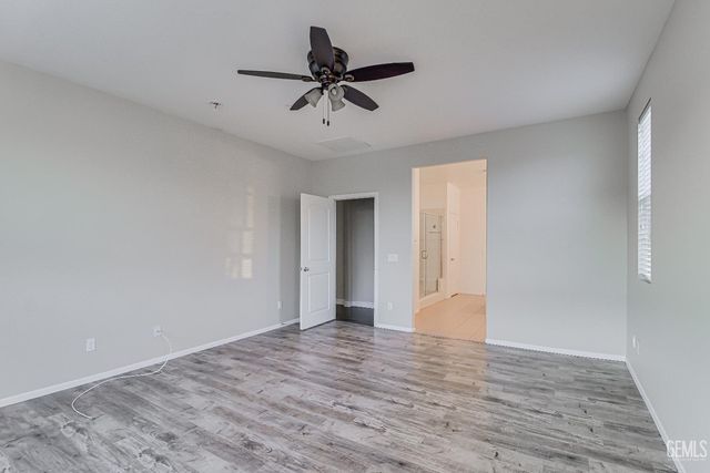 5005 Silvery Jewel Lane, Bakersfield, CA 93313