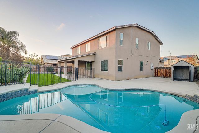 5005 Silvery Jewel Lane, Bakersfield, CA 93313