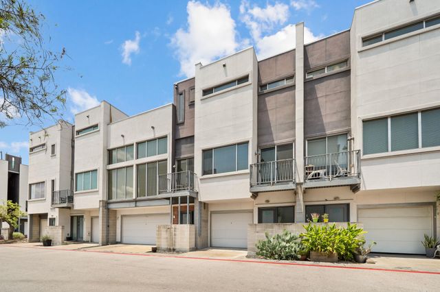 4801 S Congress Ave D4, Austin, TX 78745