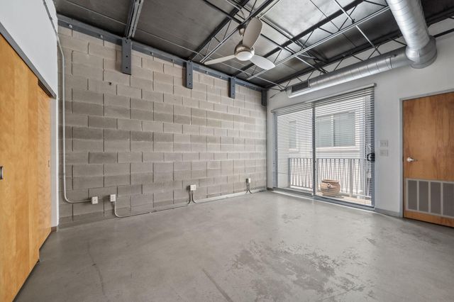 4801 S Congress Ave D4, Austin, TX 78745