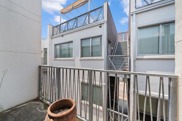 4801 S Congress Ave D4, Austin, TX 78745