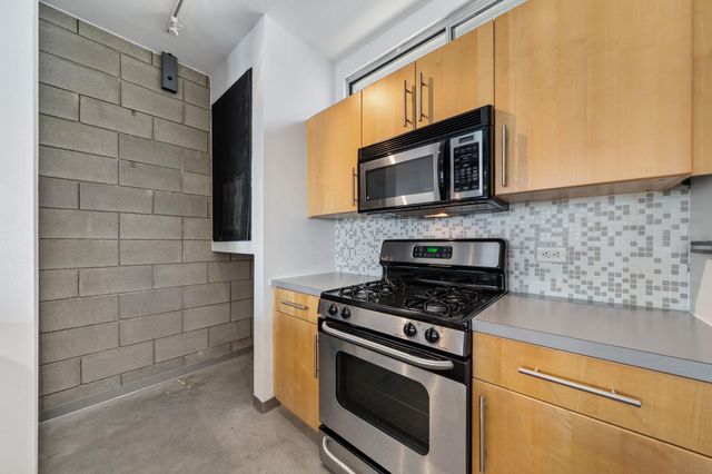 4801 S Congress Ave D4, Austin, TX 78745