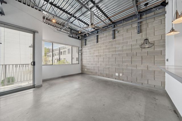 4801 S Congress Ave D4, Austin, TX 78745