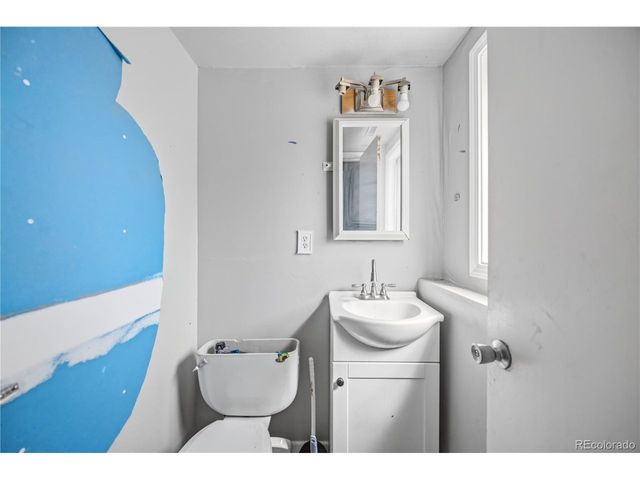 1471 Southmoor Dr, Fountain, CO 80817