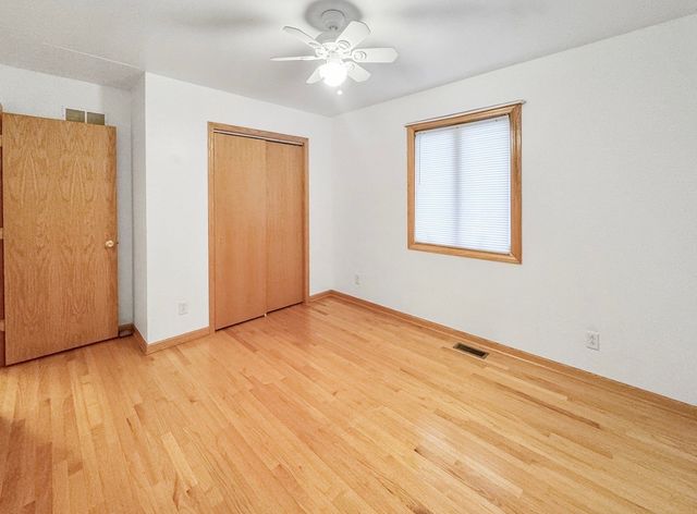 1105 Summit Drive, Lockport, IL 60441