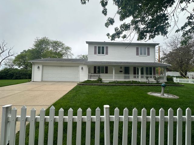 1105 Summit Drive, Lockport, IL 60441