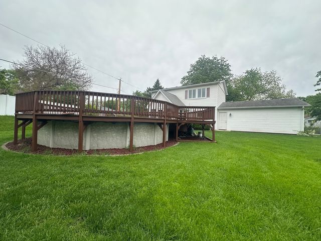1105 Summit Drive, Lockport, IL 60441
