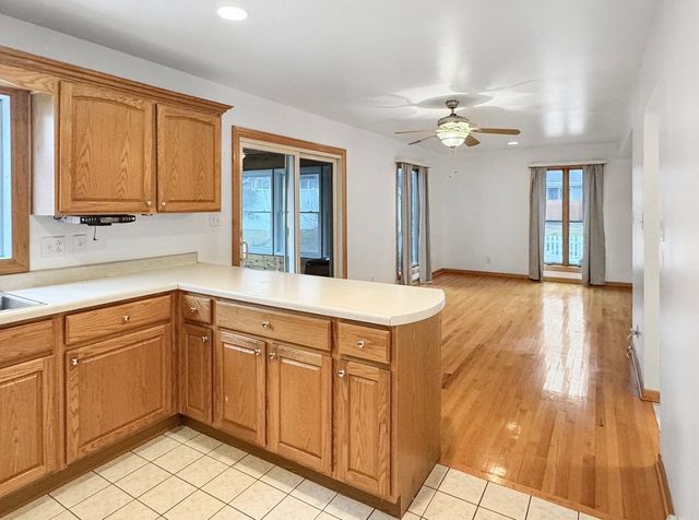 1105 Summit Drive, Lockport, IL 60441