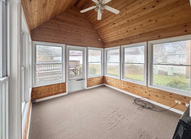 1105 Summit Drive, Lockport, IL 60441