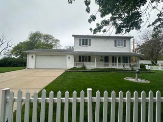 1105 Summit Drive, Lockport, IL 60441