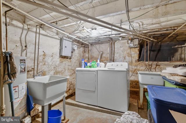 1617 S NEWKIRK ST, Philadelphia, PA 19145