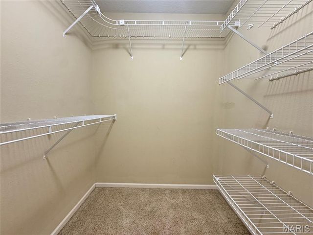 107 Birchtree, St Robert, MO 65584