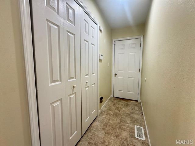 107 Birchtree, St Robert, MO 65584