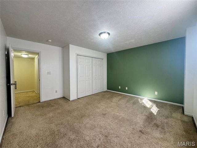 107 Birchtree, St Robert, MO 65584