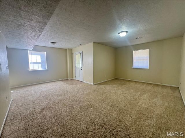 107 Birchtree, St Robert, MO 65584